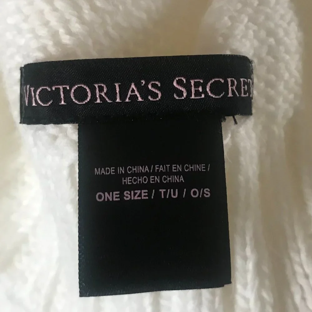 NWOT Victoria’s Secret Rhinestone Hat & Scarf Set